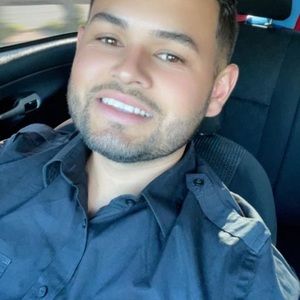 Meet your Posher, Genaro